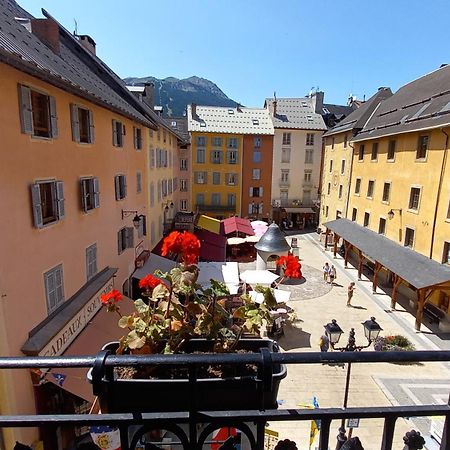 Appartement De Charme Le 1707 Au Coeur De La Cite Vauban Бріансон Екстер'єр фото