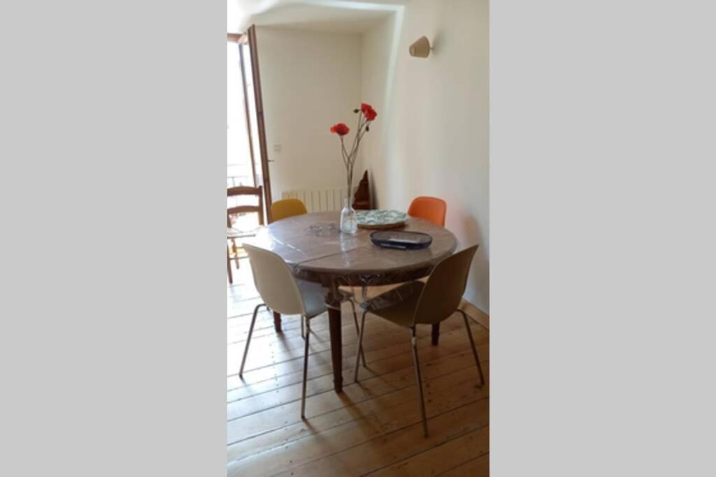 Appartement De Charme Le 1707 Au Coeur De La Cite Vauban Бріансон Екстер'єр фото