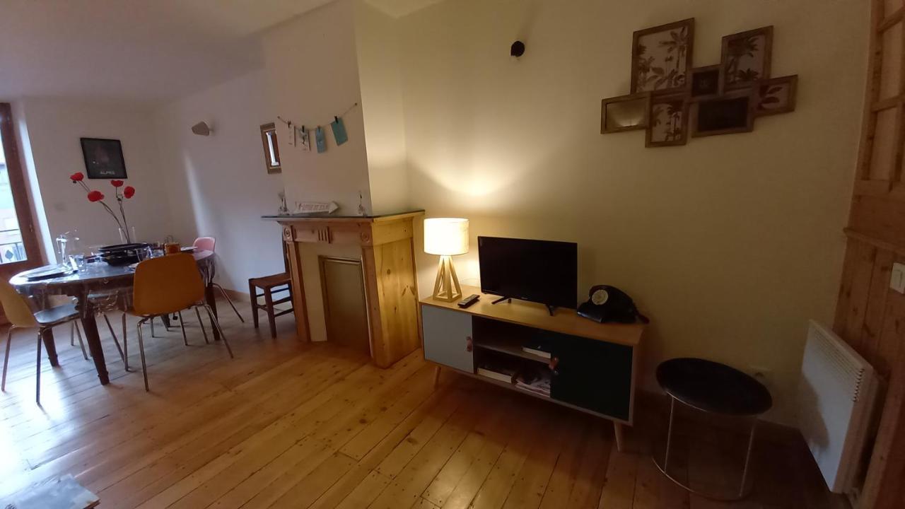 Appartement De Charme Le 1707 Au Coeur De La Cite Vauban Бріансон Екстер'єр фото