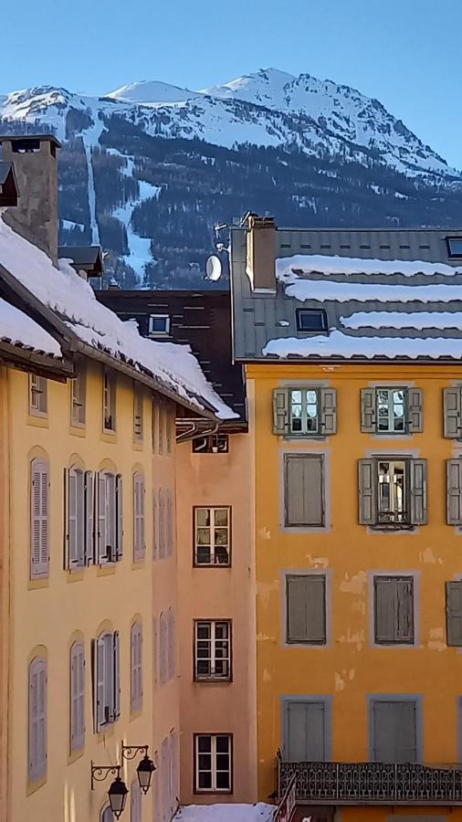 Appartement De Charme Le 1707 Au Coeur De La Cite Vauban Бріансон Екстер'єр фото